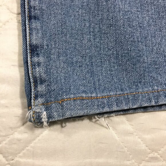 Cutter & Buck well worn blue jeans 52X32 - Picture 3 of 9